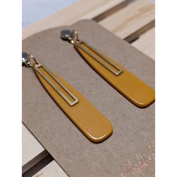 Retro Mustard Yellow & Gold Drop Earrings - Picture 3 of 8